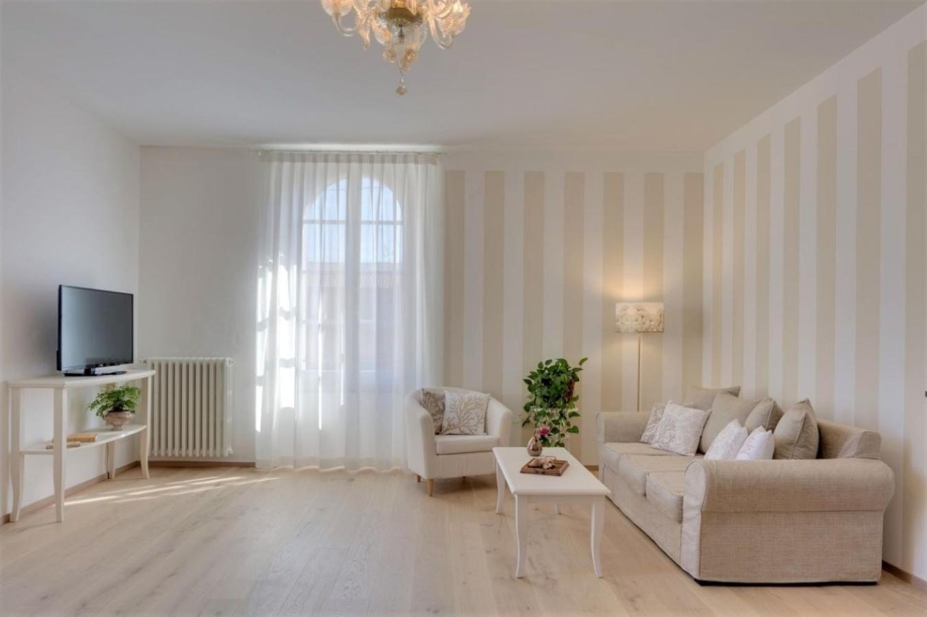 Rambaldi Apartments In Casa Nr 6 With Shared Terrace Bardolino Exteriér fotografie